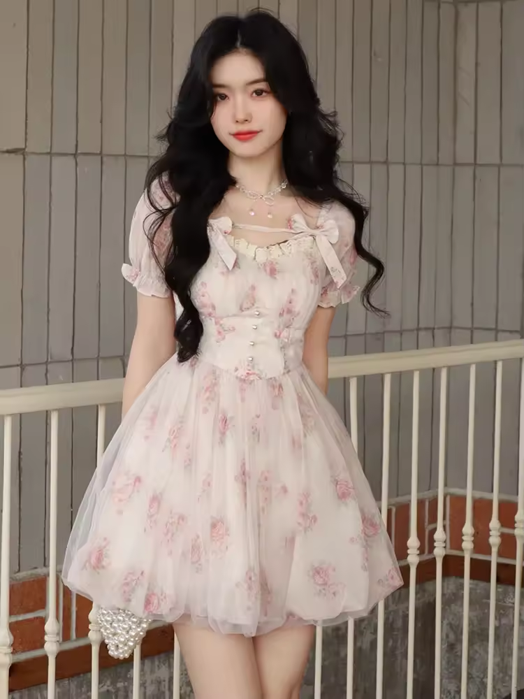 花柄プリントミニドレス