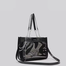 パンクスタイルのショルダーバッグ